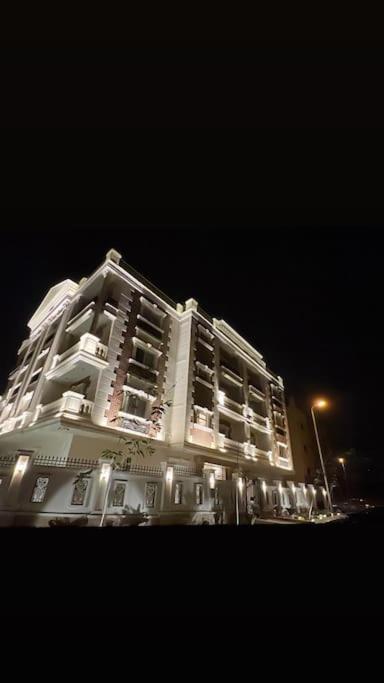 Apartment White Palace Served 31