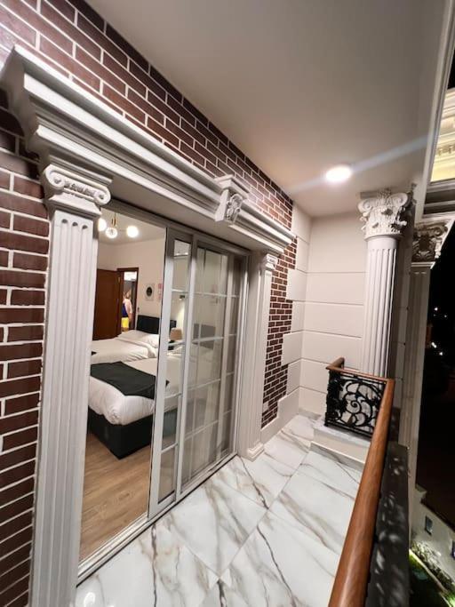 Apartment White Palace Served 31
