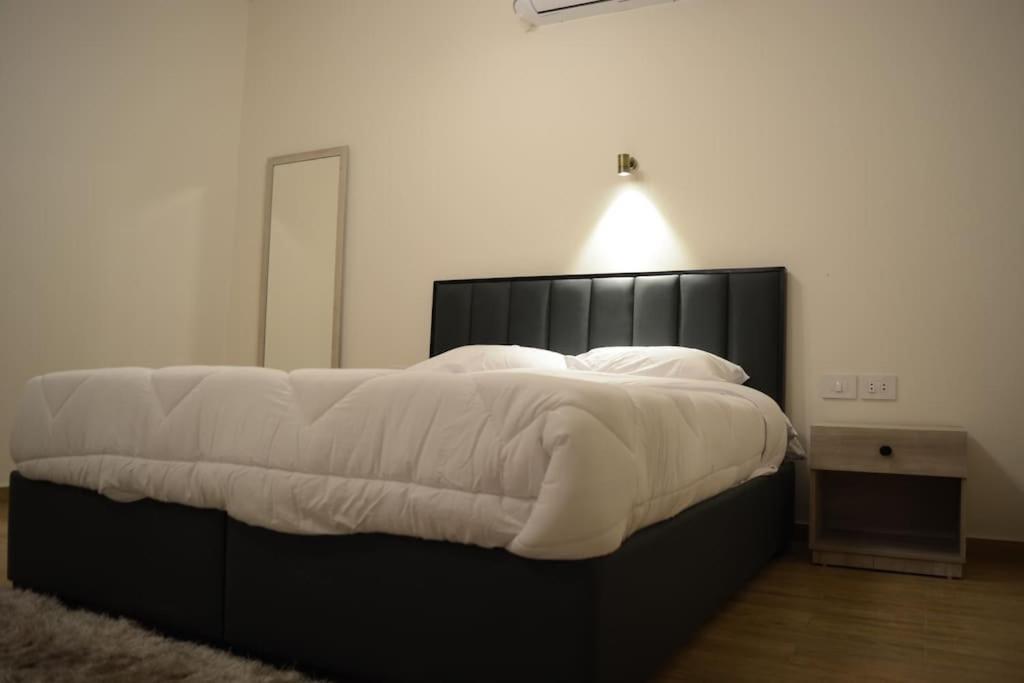 Apartment White Palace Served 31 Cairo