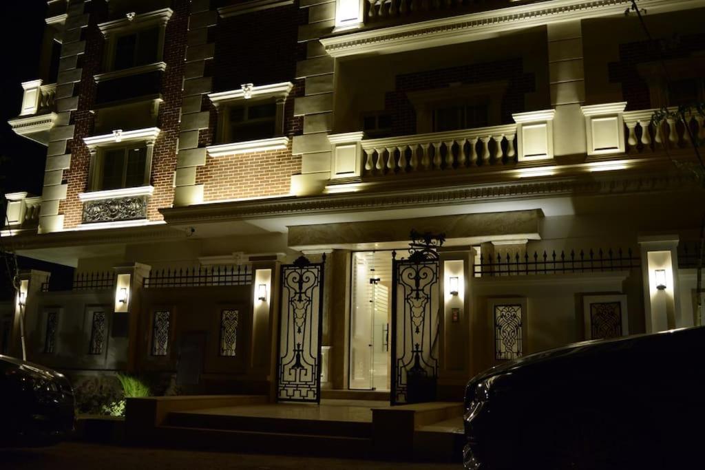 White Palace Served 31 Apartment Cairo